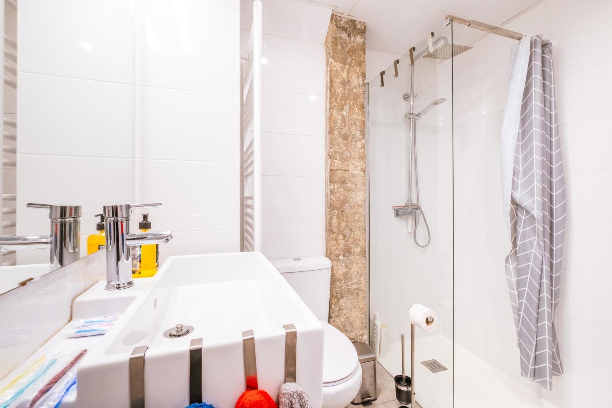 Centrico Apartamento Con Wifi En Zaragoza Bagian luar foto