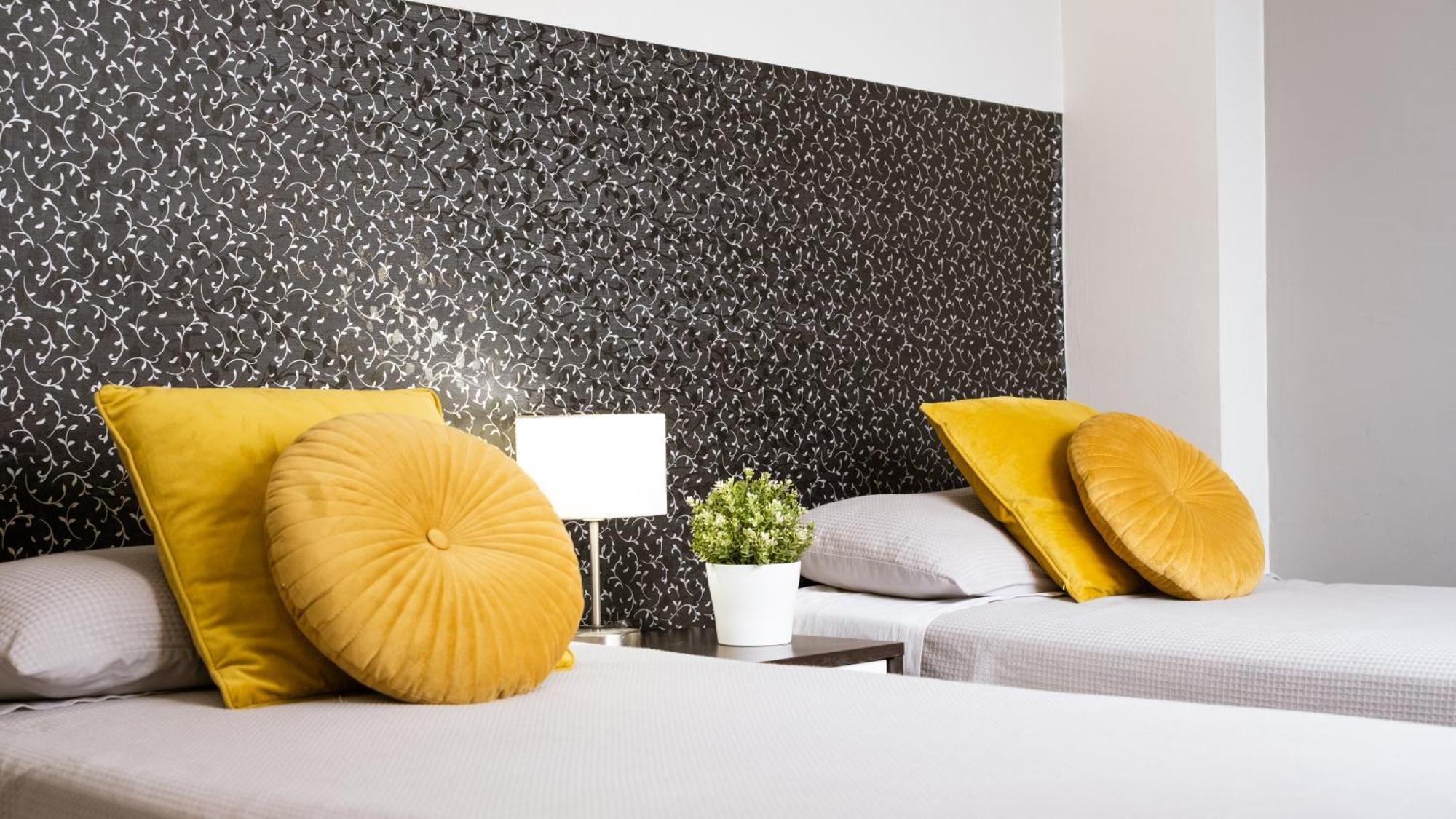 Centrico Apartamento Con Wifi En Zaragoza Bagian luar foto